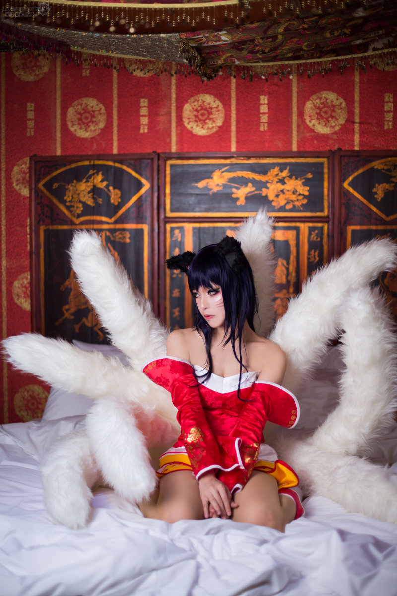 Reve cực quyến rũ với cosplay Ahri - Ảnh 13