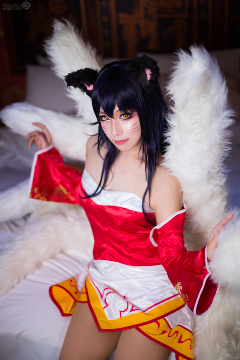 Reve cực quyến rũ với cosplay Ahri - Ảnh 2