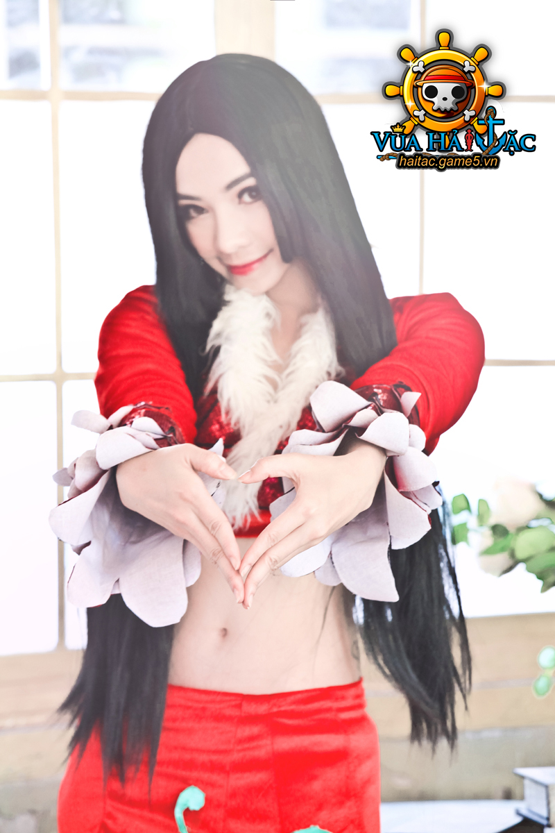 Ly Ba Lan quyến rũ với cosplay Boa Hancock - Ảnh 12