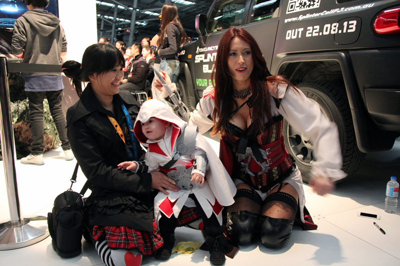 Ngắm cosplay Ezio phiên bản nhí cực đáng yêu - Ảnh 6