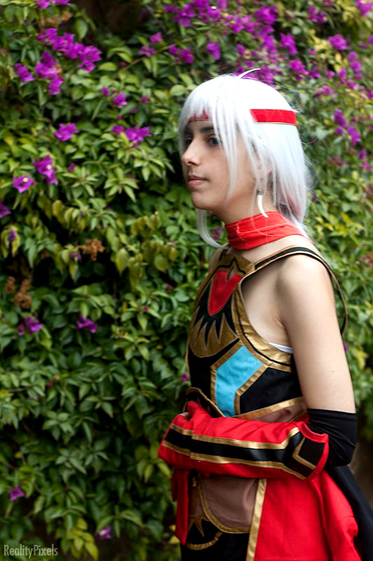 Cosplay Suikoden V: Hoàng tử xứ Falena Freyjadour - Ảnh 1