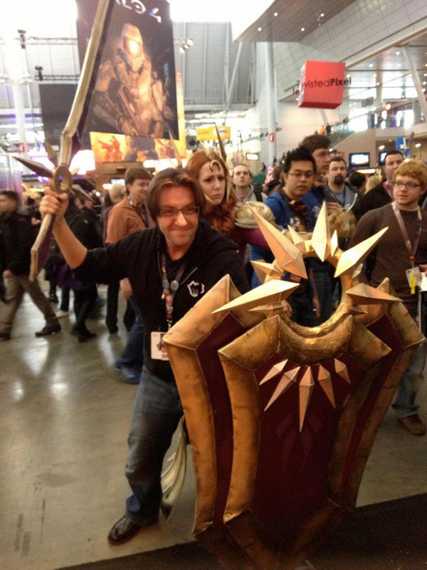 Ngất ngây với cosplay Leona "đẹp như mơ" - Ảnh 2