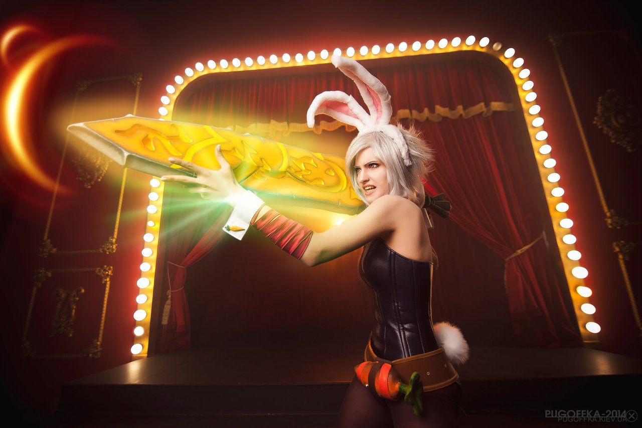 Cosplay Riven Thỏ Ngọc cực ấn tượng - Ảnh 9