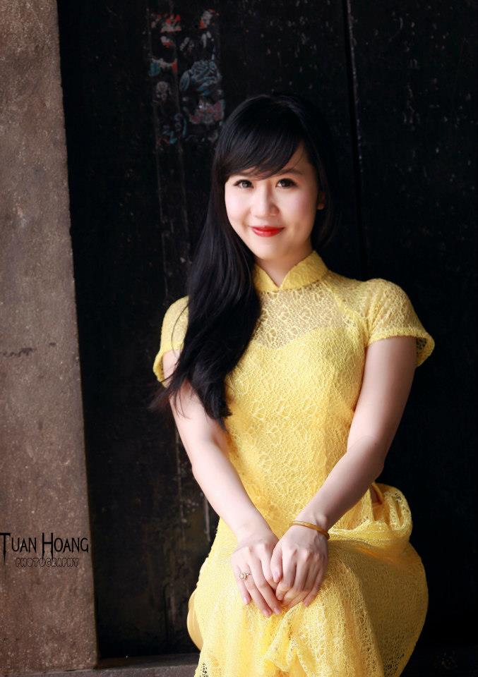 Nu Phạm thướt tha trong tà áo dài đón năm mới - Ảnh 9