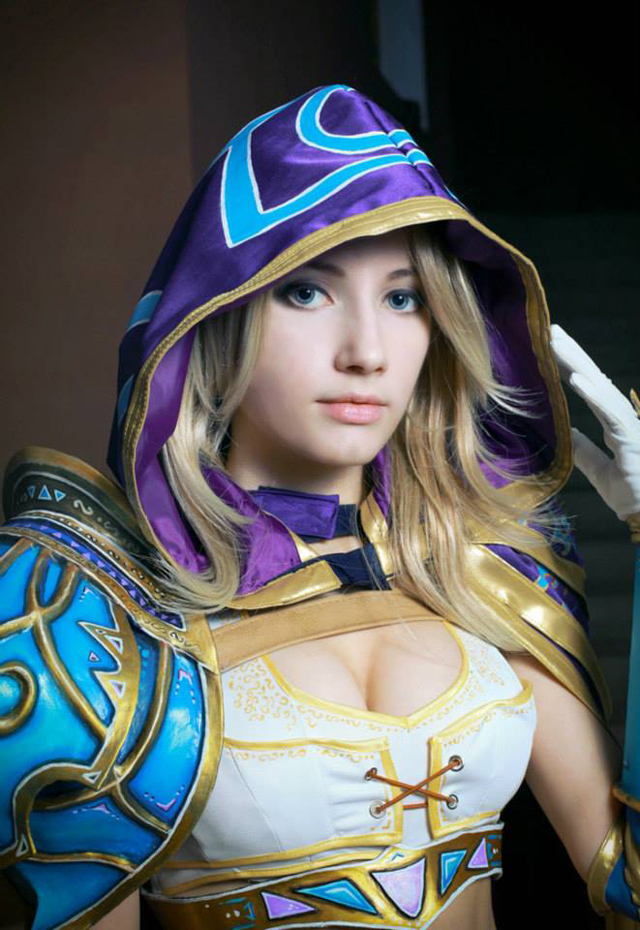 Jaina bước từ Warcraft III ra ngoài đời thực - Ảnh 1