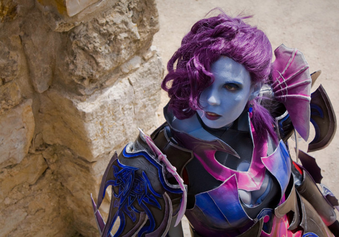 Svetlana Quindt rạng rỡ trong cosplay Asmodian (Aion) - Ảnh 1