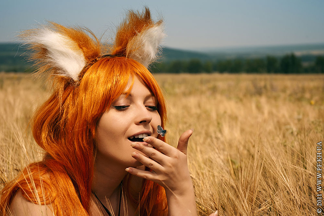 Cosplay thần sói Holo "nóng bỏng" trong Spice & Wolf - Ảnh 64