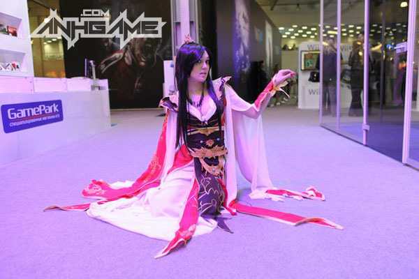 Smirka huyền bí với cosplay Wizard trong Diablo III - Ảnh 26