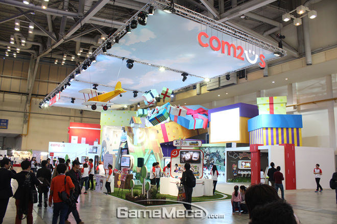 Gstar 2012: Tham quan gian hàng của Com2uS - Ảnh 116