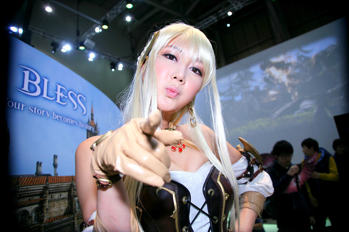 Showgirl G-star 2012: Han Chae Yee - Ảnh 7